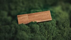 drewniany pendrive
