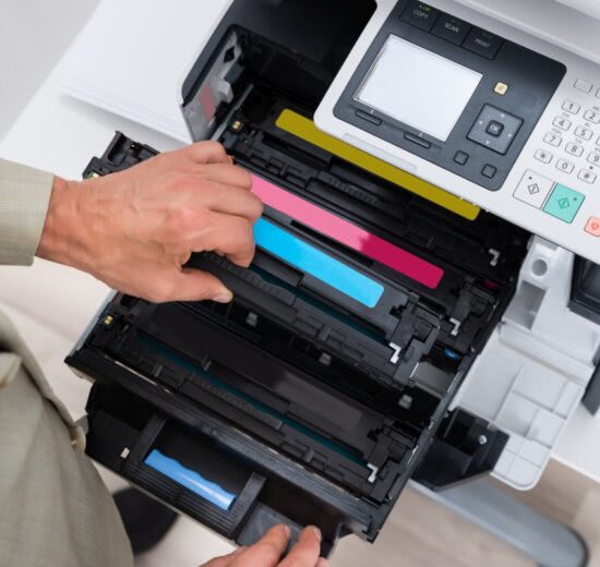 tonery w drukarce laserowej kolorowej